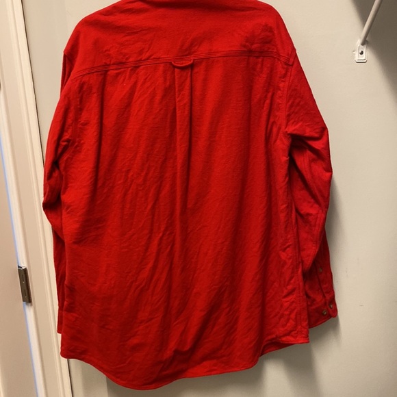 Men’s Woolrich Red button down. - Picture 3 of 3